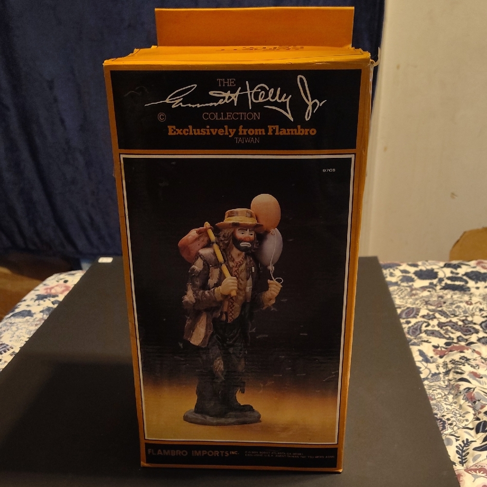 Emmett Kelly Jr Collection Figurine with Balloons